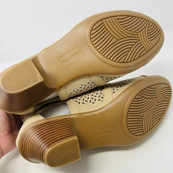 Easy Street Womens Size 10W Wide Peep Toe Faux Leather Carrigan Sandals Sand $65 - Picture 9 of 10